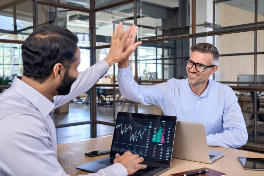 TwoHappySuccessfulExcitedDiverseTradersInvestorsGivingHighFive - Crypto Broker Reviews Fidelity Investment Wealth Management Review – Is Oiwm.info Scam or a Trusted Broker?